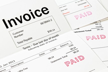 Invoice Financing Vs. Factoring: 7 Key Differences Explained